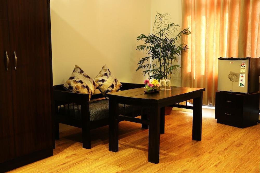 Hotel Hema Катманду Екстериор снимка