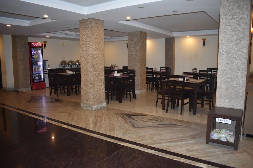 Hotel Hema Катманду Екстериор снимка