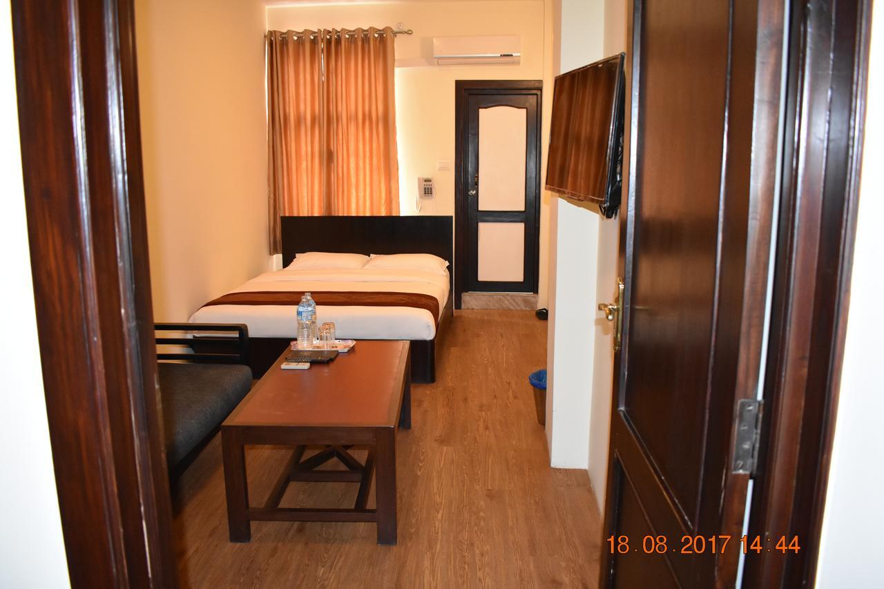 Hotel Hema Катманду Екстериор снимка