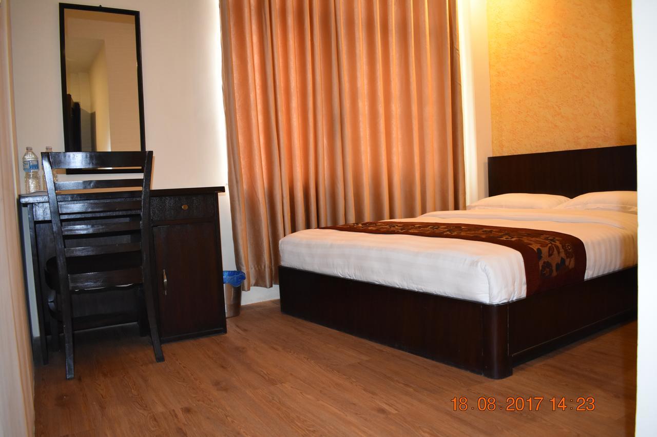 Hotel Hema Катманду Екстериор снимка