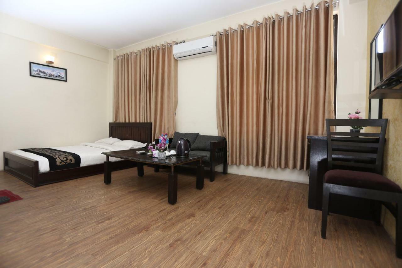 Hotel Hema Катманду Екстериор снимка