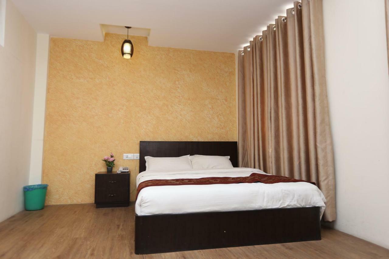 Hotel Hema Катманду Екстериор снимка